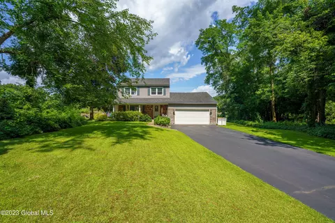 3535 E Lydius St, Schenectady, NY 12303