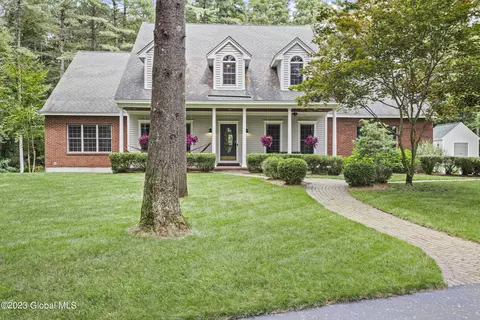 3315 E Old State Rd, Schenectady, NY 12303