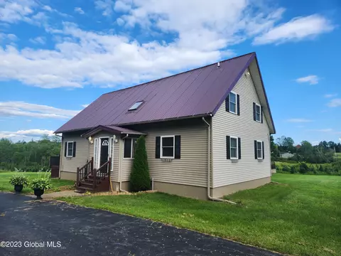 63 Durfee, Cambridge, NY 12028