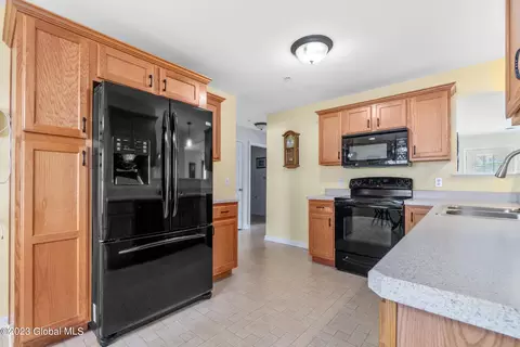 2000 Curry Rd # 37, Schenectady, NY 12303 photo 13