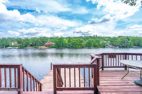 158 Westside Dr, Ballston Lake, NY 12019