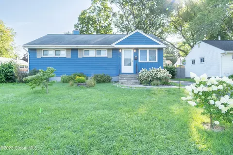 57 Bailey Ave, Latham, NY 12110