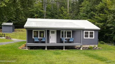 515 Hadlock Pond Rd, Fort Ann, NY 12827