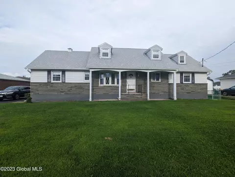 161 Boght Rd, Watervliet, NY 12189