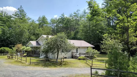 22 Athol Rd, Athol, NY 12810