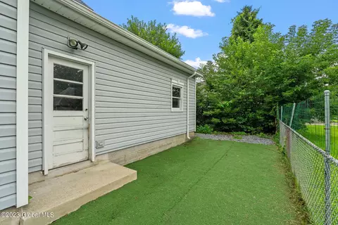 2504 Augustine Ave, Schenectady, NY 12306 photo 21