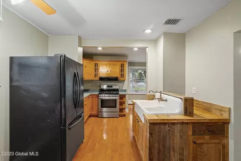 2504 Augustine Ave, Schenectady, NY 12306 photo 9