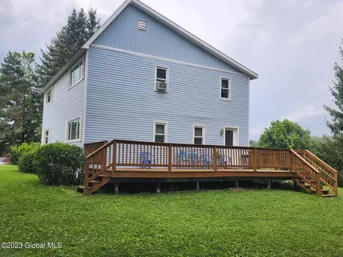 124 Crommie Rd, Cobleskill, NY 12043 photo 2