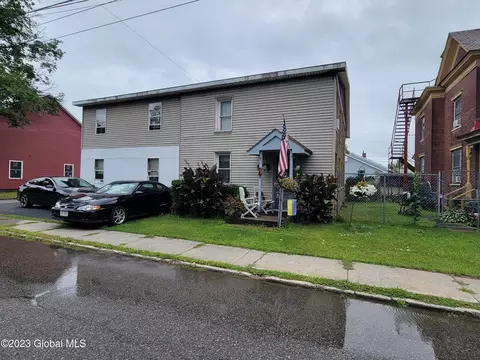 18 Wall St, Hudson Falls, NY 12839