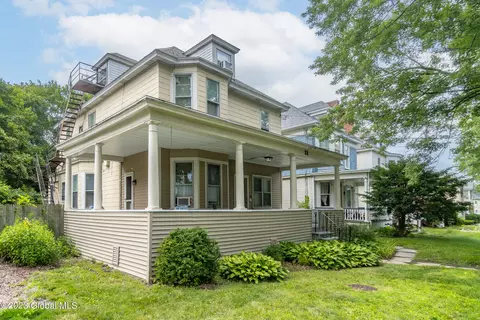 21 N Main Ave, Albany, NY 12203