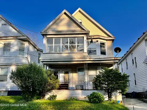 542 N Brandywine Ave, Schenectady, NY 12308