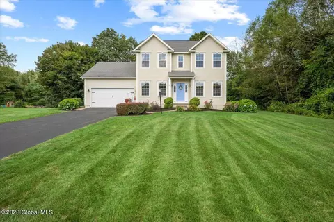 13 Foxglove Way, Ballston Spa, NY 12020