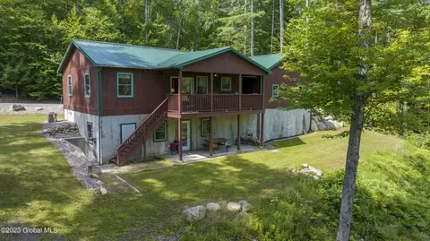 16 Ochs Pond Rd, Lake George, NY 12845