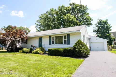 9 Clermont St, Albany, NY 12203