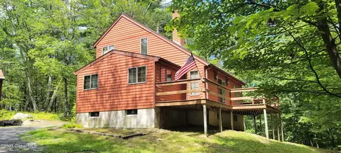 551 Manor Rock Rd, Claverack, NY 12513