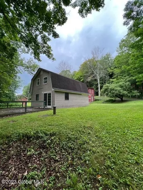 412 Flat Creek Rd, Gilboa, NY 12076