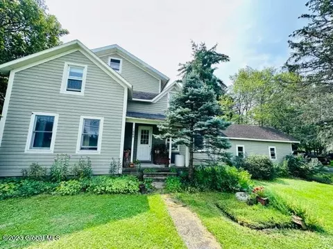 1848 Brookview Rd, Castleton On Hudson, NY 12033