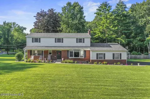 51 Shadow Wood Way, Ballston Lake, NY 12019