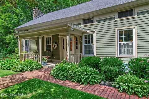 131 Grace Moore Rd, Saratoga Springs, NY 12866