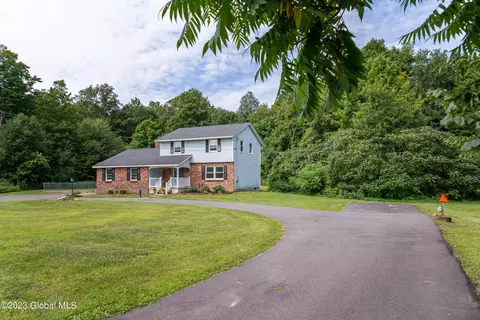 5079 Jersey Hill Rd, Hagaman, NY 12086