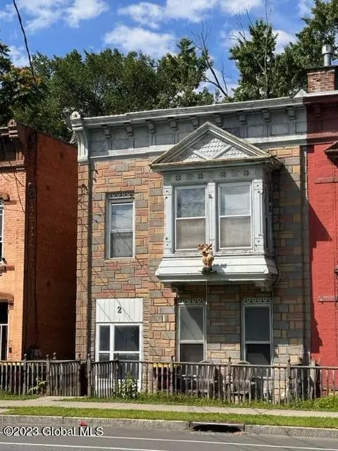 2 Pawling Ave, Troy, NY 12180