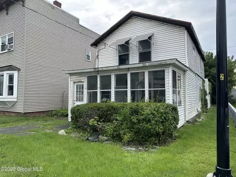 62 Hudson Ave, Green Island, NY 12183