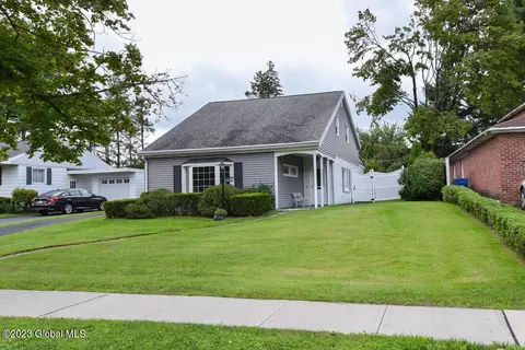 223 Marion Ave, Albany, NY 12208