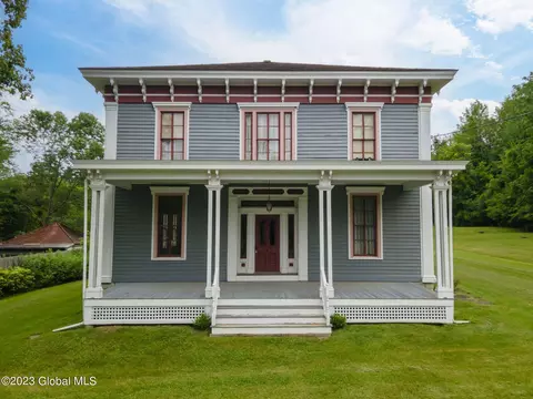 111 Pavilion Ave, Sharon Springs, NY 13459