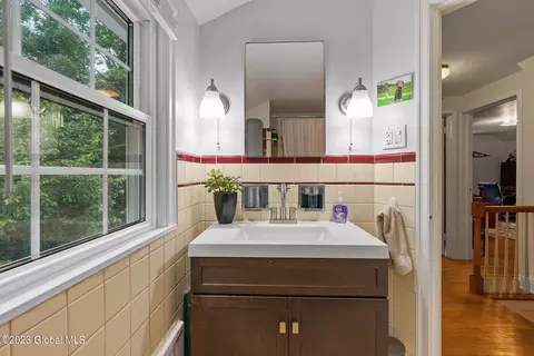 38 Douglas Rd, Delmar, NY 12054 photo 24
