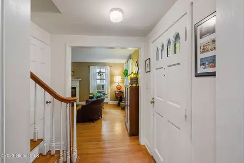 38 Douglas Rd, Delmar, NY 12054 photo 3