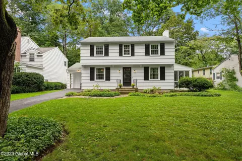 38 Douglas Rd, Delmar, NY 12054