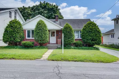 73 Russell Rd, Albany, NY 12203
