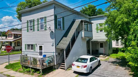17 Crandall St, Glens Falls, NY 12801