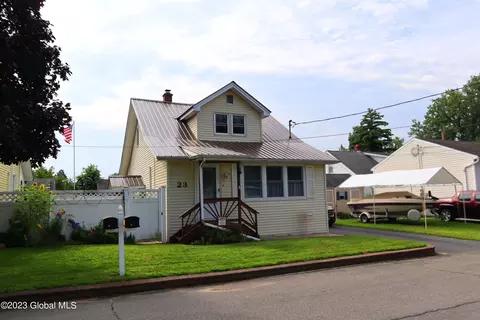 23 Knapp Ter, Albany, NY 12205