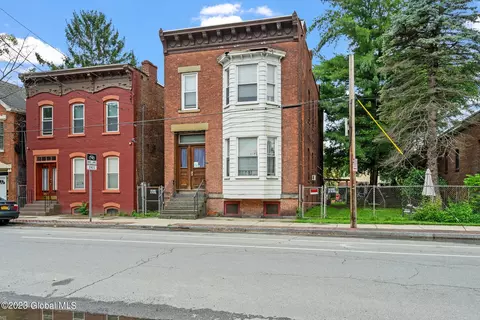 513 1st St, Troy, NY 12180