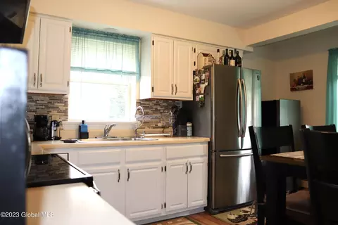 459 Alexander St, Schenectady, NY 12308 photo 13