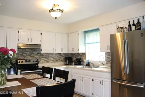 459 Alexander St, Schenectady, NY 12308 photo 16