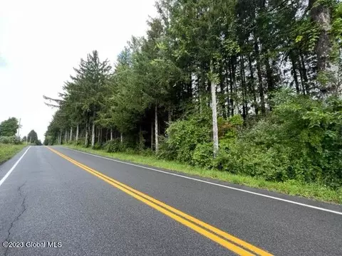 4 County Highway 122, Gloversville, NY 12078