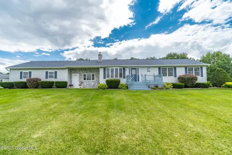 170 Fuller Rd, Amsterdam, NY 12010
