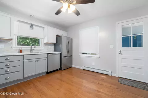 2811 Curry Rd, Schenectady, NY 12303 photo 8