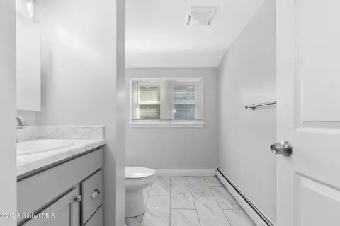 2811 Curry Rd, Schenectady, NY 12303 photo 17