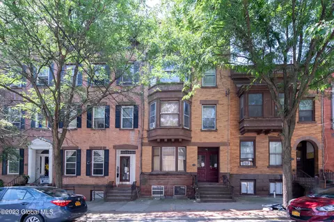 96-98 Chestnut St, Albany, NY 12210