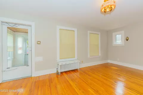 1235 Garner Ave, Schenectady, NY 12309 photo 8