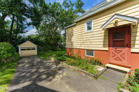 1235 Garner Ave, Schenectady, NY 12309 photo 38