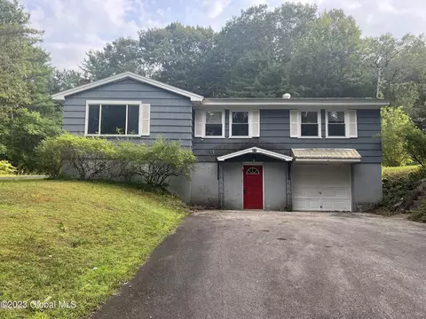 409 W Fulton Street Ext, Gloversville, NY 12078