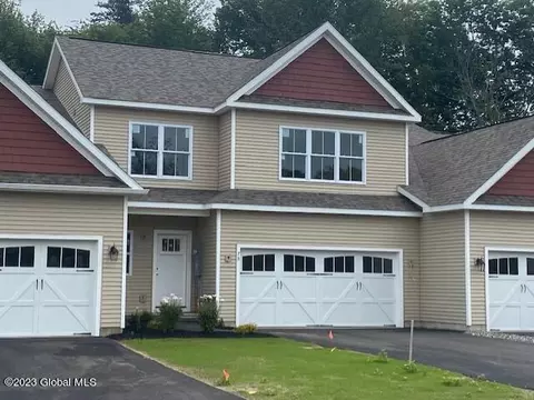7 Empire Ct # B, Clifton Park, NY 12065