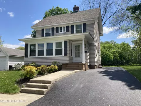 1158 Keyes Ave, Schenectady, NY 12309