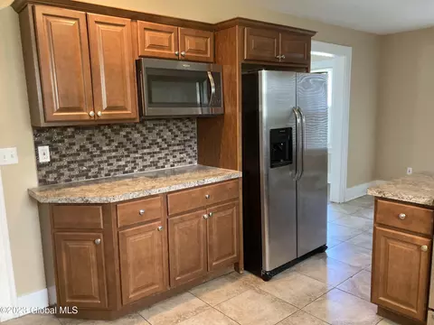1158 Keyes Ave, Schenectady, NY 12309 photo 4