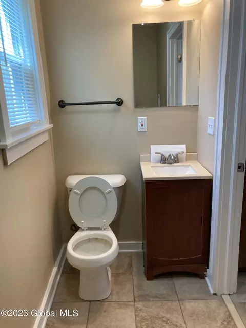 1158 Keyes Ave, Schenectady, NY 12309 photo 7