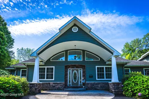 58 Jenkinsville Rd, Queensbury, NY 12804